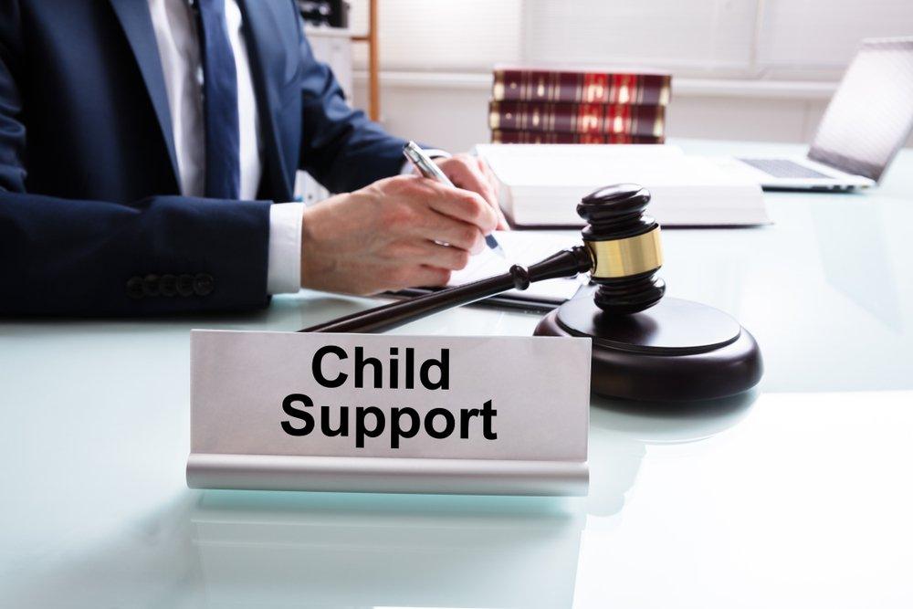 experienced manhattan child support lawyer's desk